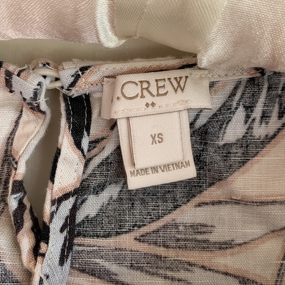 J.Crew linen blend top tropical floral print size x- small 55% linen/45% cotton - Picture 3 of 6